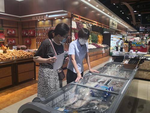 臨沂市市場(chǎng)監(jiān)管局火速出擊 全面強(qiáng)化食用農(nóng)產(chǎn)品批發(fā)環(huán)節(jié)食品安全監(jiān)管